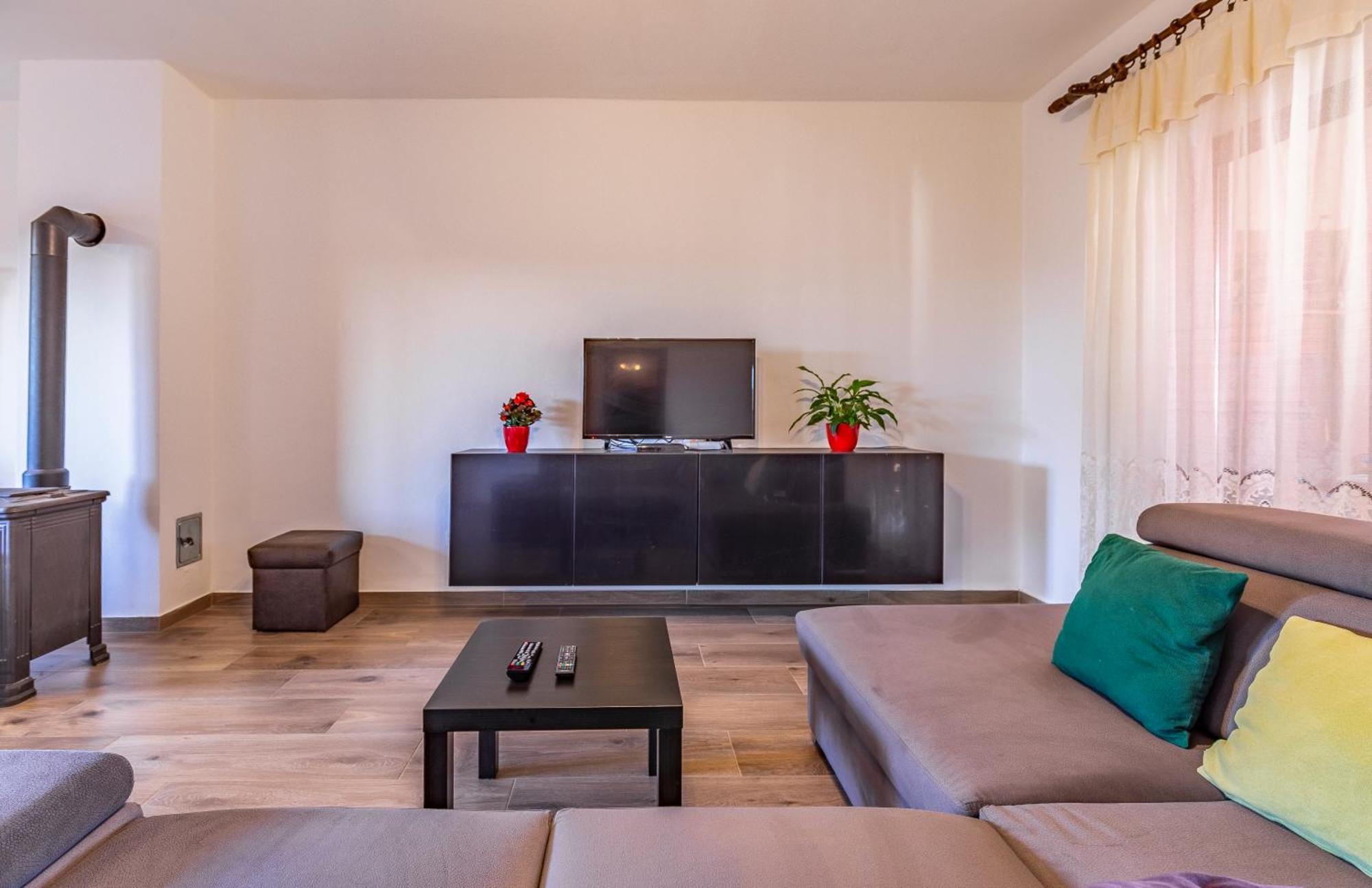 Apartment Ruby Pula Ngoại thất bức ảnh
