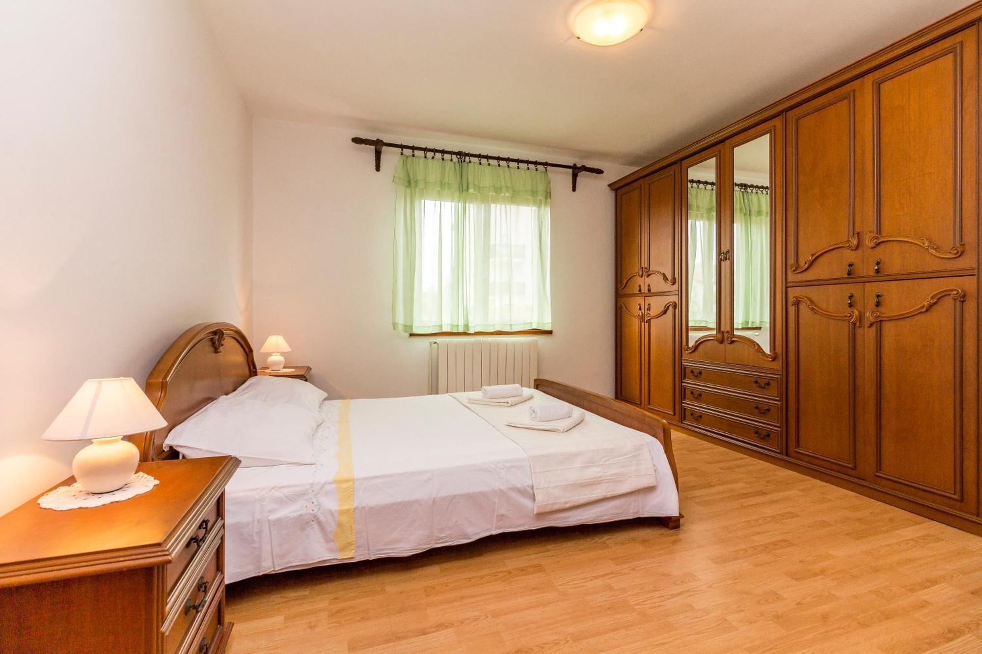 Apartment Ruby Pula Ngoại thất bức ảnh